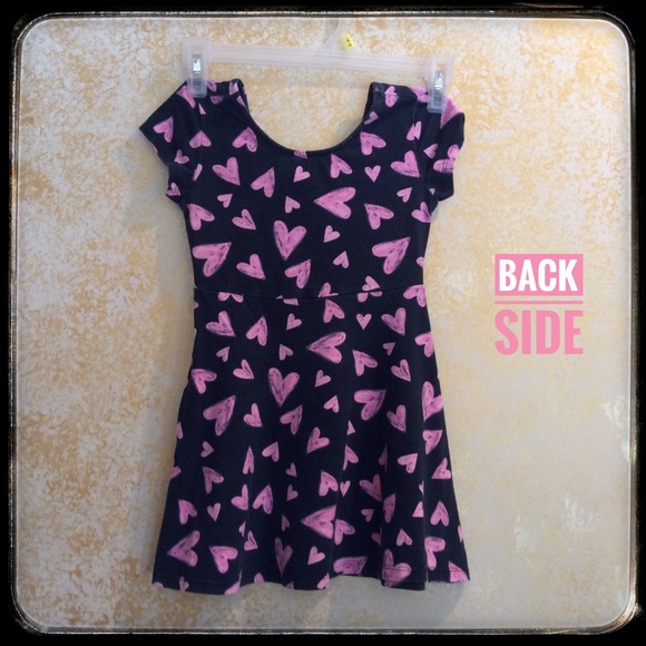 ❤️3/$15❤️ Wonderkids heart print skater dress - Picture 2 of 2